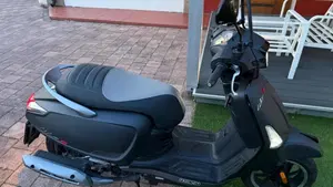 Kymco Like 125 Sport (2021 - 25)  (8)