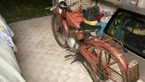 Moto Guzzi   (10)