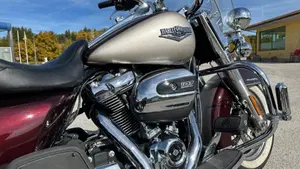 Harley-Davidson 107 Road King Classic (2017 - 18) - FLHRC  (2)