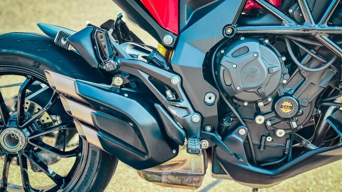 MV Agusta Turismo Veloce 800 Rosso (2021 - 23)  (7)