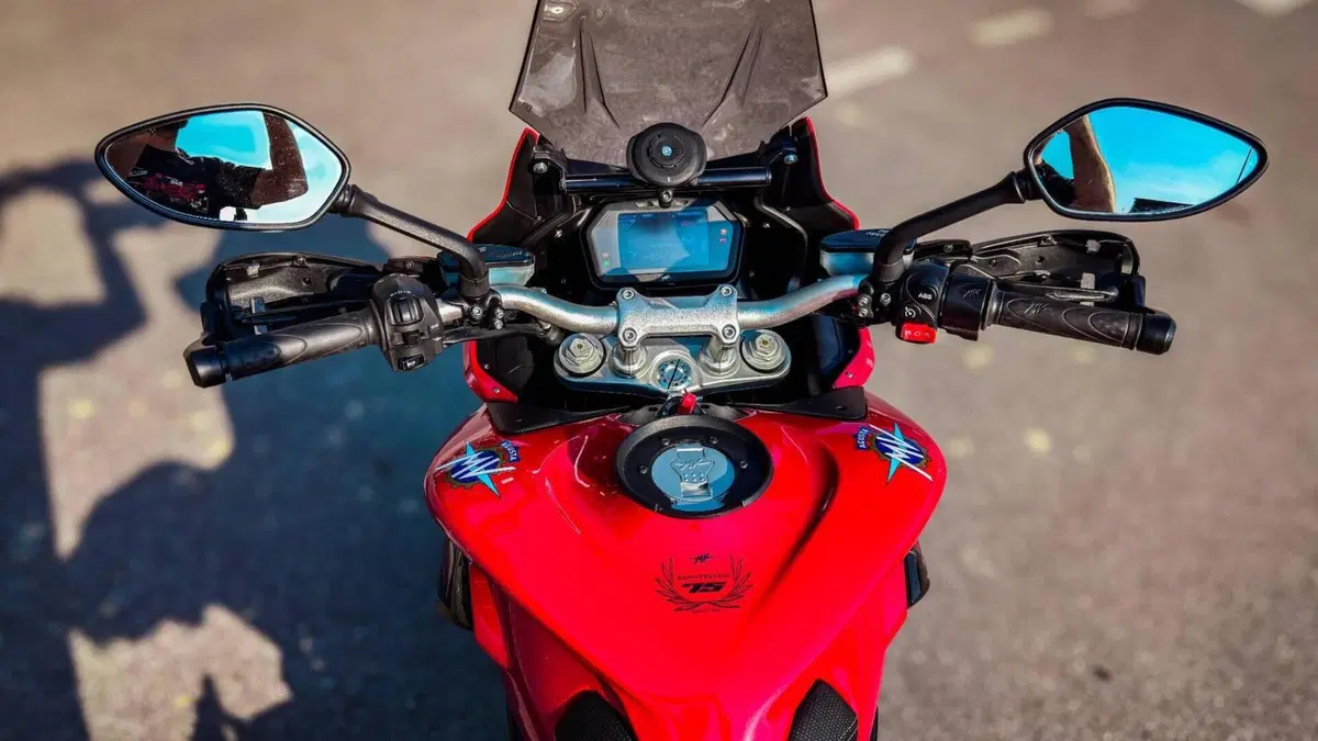 MV Agusta Turismo Veloce 800 Rosso (2021 - 23)  (4)