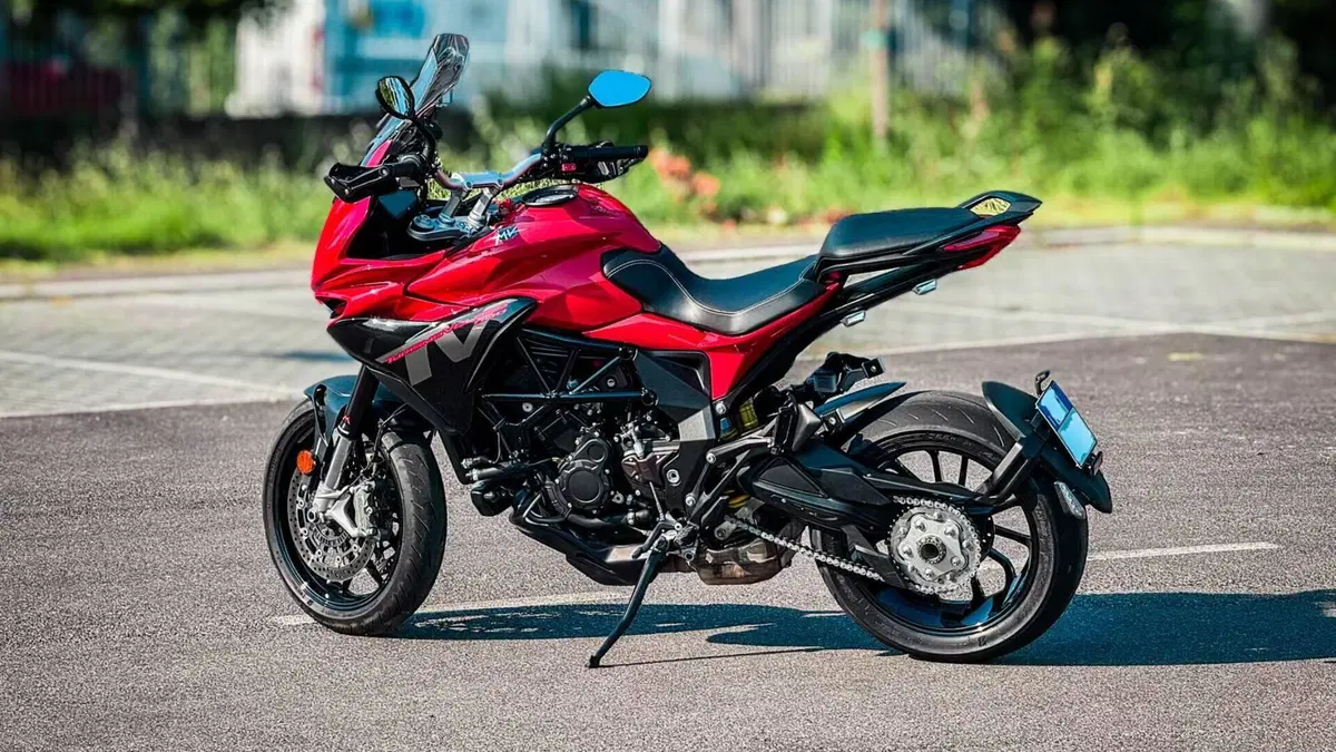 MV Agusta Turismo Veloce 800 Rosso (2021 - 23)  (5)