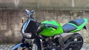 Kawasaki Z 750 (2003 - 06)  (7)