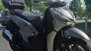 Honda SH 300 i Sport ABS (2018 - 20)  (2)