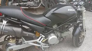 Ducati Monster 620 I.E. Dark (2002)  (4)