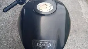 Ducati Monster 620 I.E. Dark (2002)  (5)