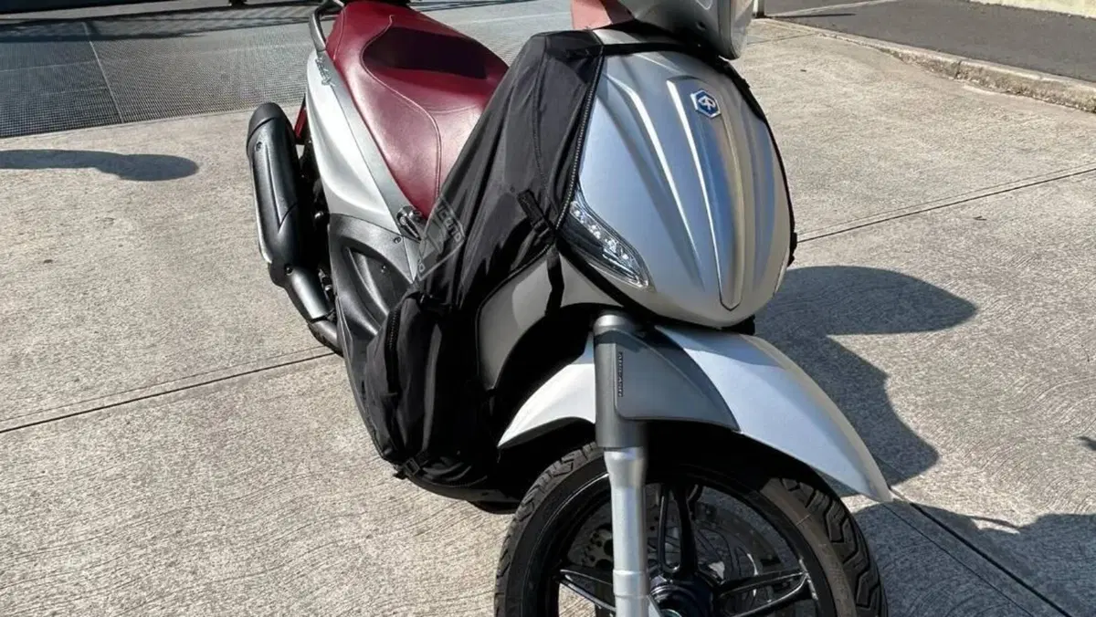 Piaggio Beverly 350 ABS (2016 - 20)  (5)