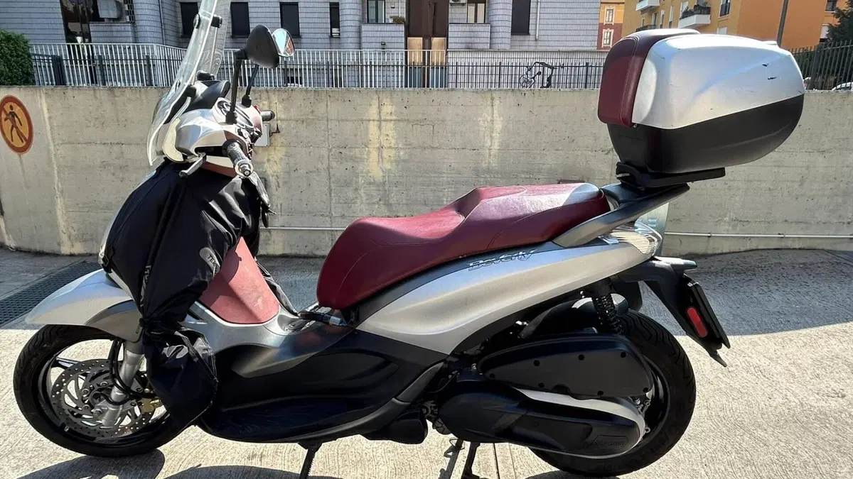 Piaggio Beverly 350 ABS (2016 - 20) 
