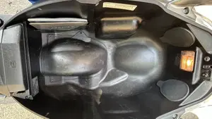 Piaggio Beverly 350 ABS (2016 - 20)  (7)