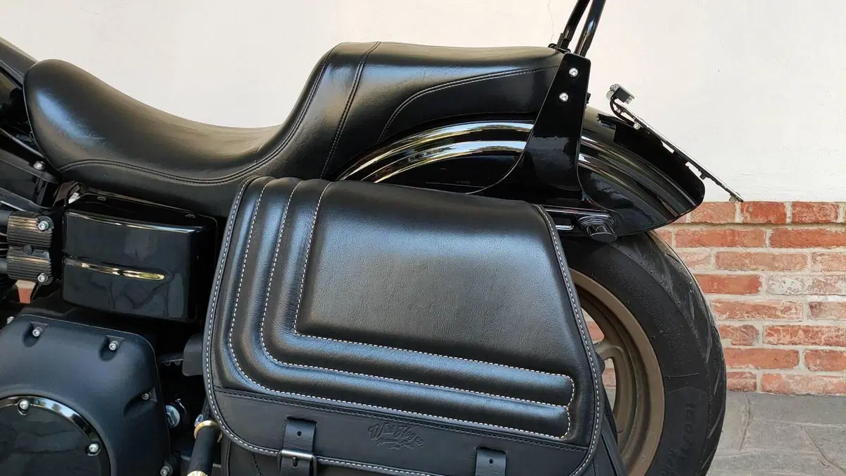 Harley-Davidson 1800 Low Rider S (2016 - 17) - FXDLS  (4)