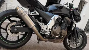 Kawasaki Z 750 S  (4)