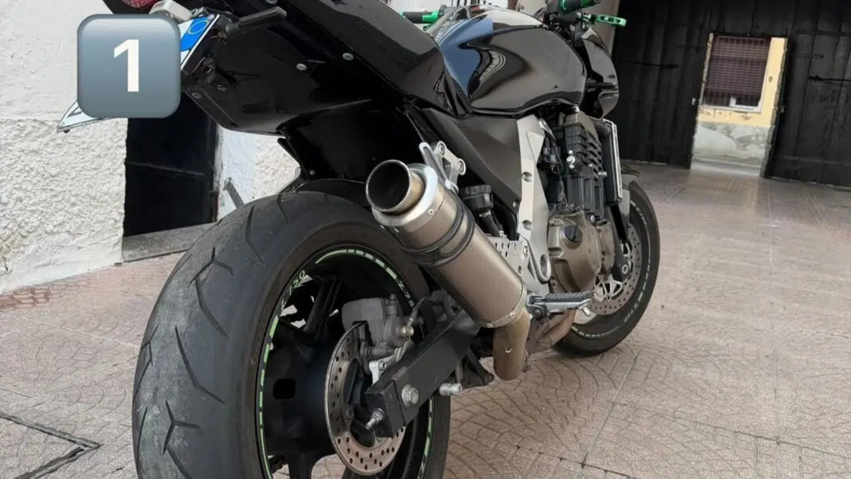 Kawasaki Z 750 S  (5)