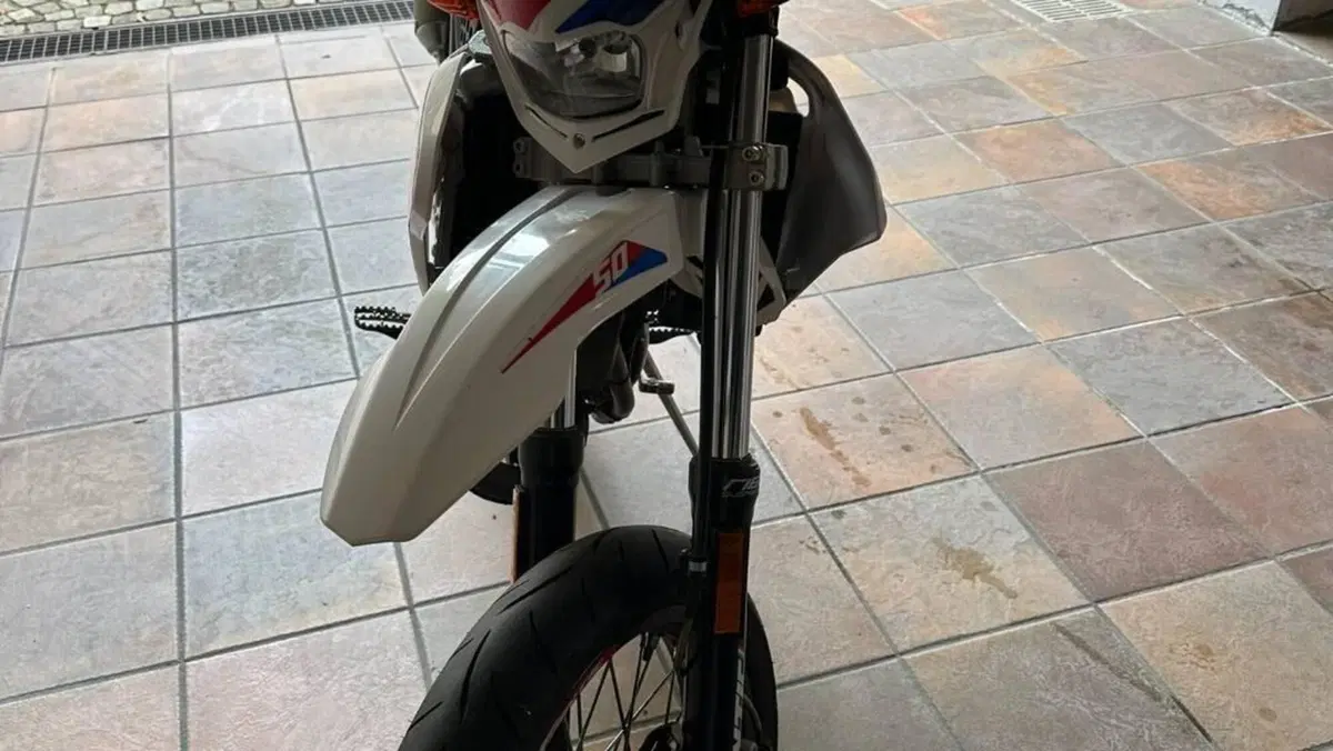 Fantic Motor Motard 50 M Performance 2t (2018)  (2)