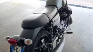 Moto Guzzi V7 III Racer (2017 - 20)  (8)