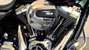 Harley-Davidson 1690 Street Glide Special (2014 - 16) - FLHX  (5)