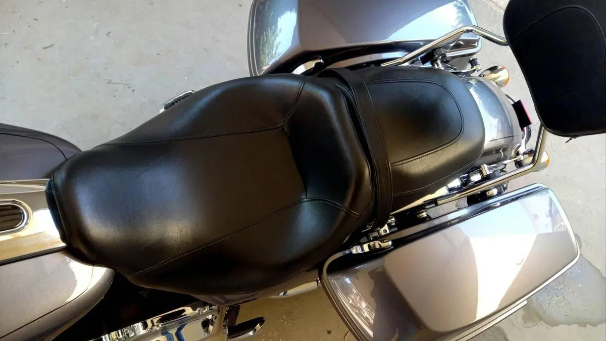 Harley-Davidson 1690 Street Glide Special (2014 - 16) - FLHX  (10)