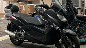Yamaha X-Max 250 Momo Design (2011 - 13) 