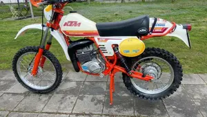 KTM   (2)