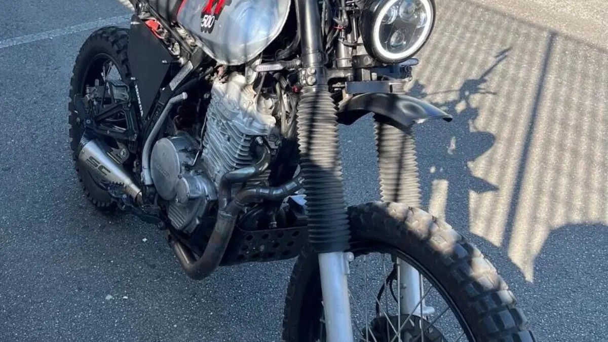 Honda NX 650 Dominator (1988 - 90)  (5)