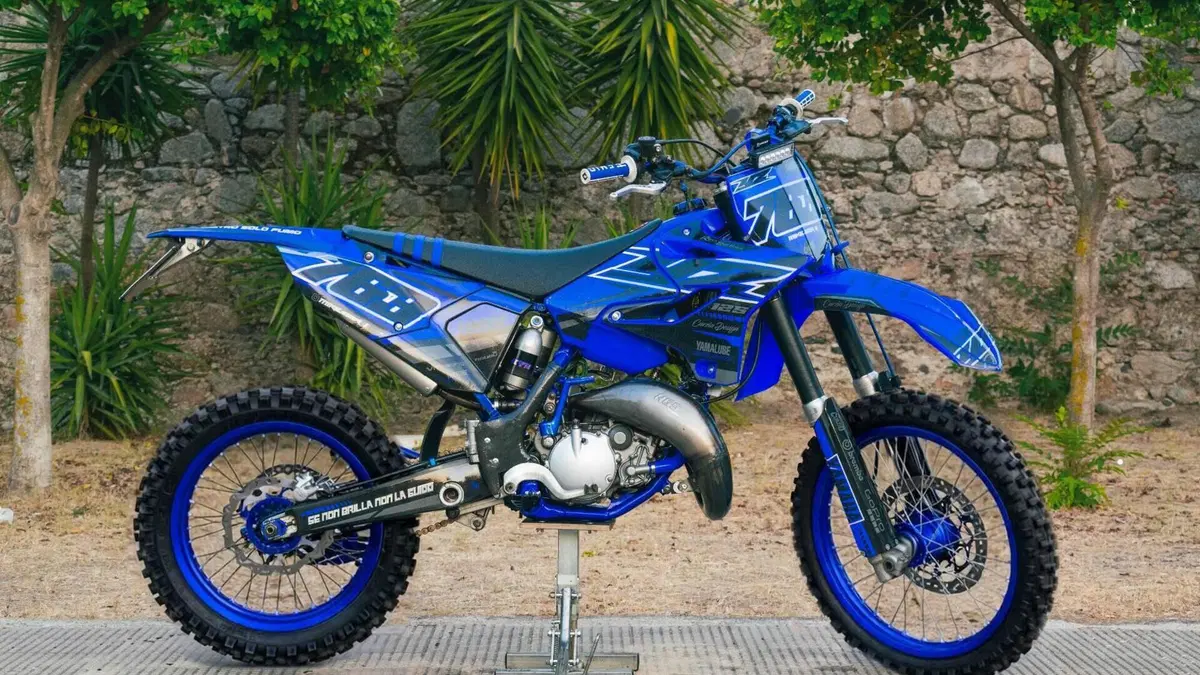 Yamaha YZ 125 (2004)  (12)