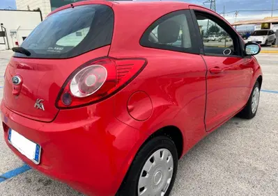 Ford Ka 1.2 8V 69CV Titanium (2)