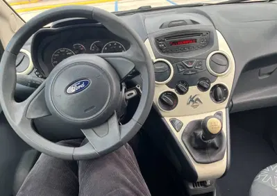 Ford Ka 1.2 8V 69CV Titanium (11)