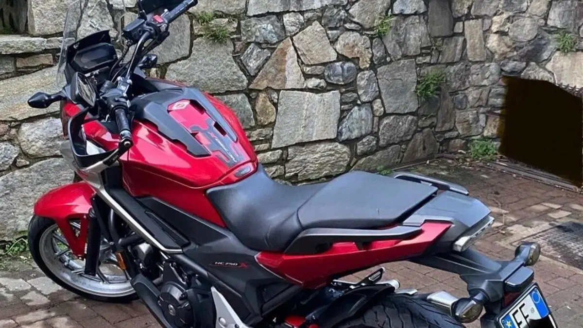 Honda NC 750 X DCT ABS (2016 -17)  (8)