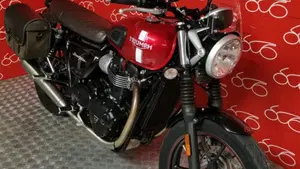 Triumph Street Twin 900 (2017 - 18)  (2)