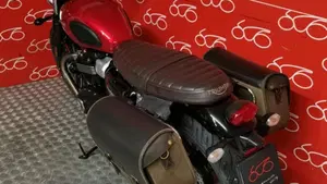 Triumph Street Twin 900 (2017 - 18)  (4)