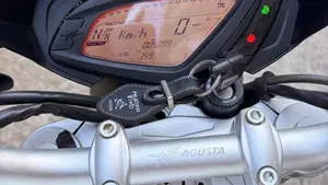 MV Agusta Brutale 675 (2011 - 15)  (6)