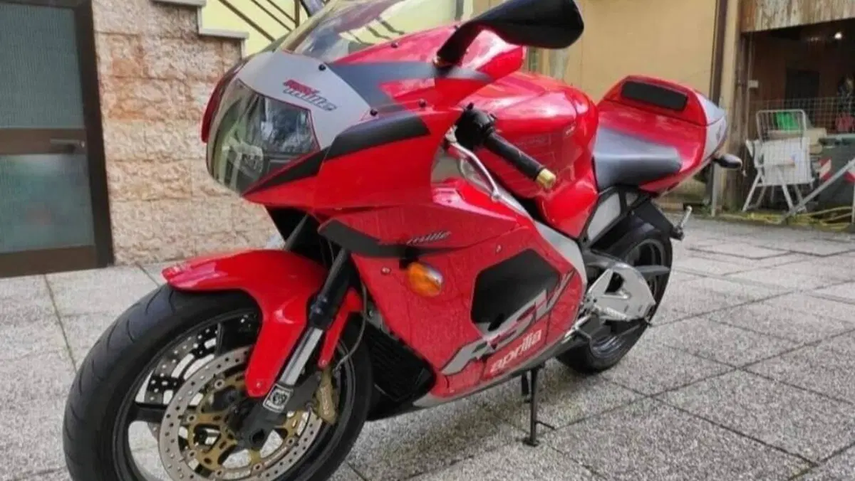 Aprilia   (2)
