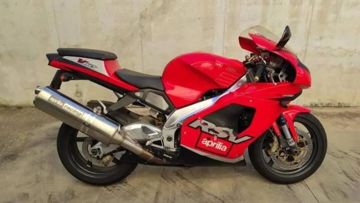 Aprilia   (6)