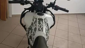 Royal Enfield Himalayan 450 Tubeless (2024 - 26)  (6)