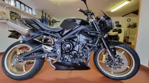 Triumph Street Triple R (2009 - 12) 