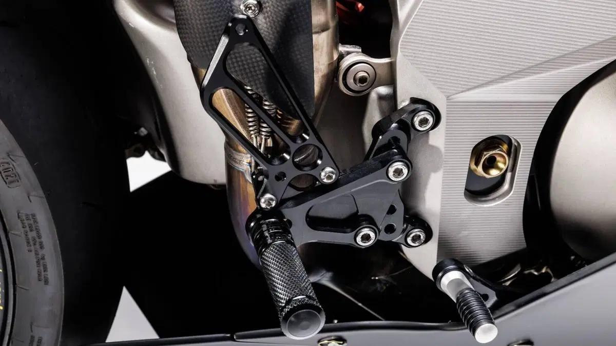 MV Agusta F4 1000 S (2004 - 05)  (12)