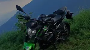 Kawasaki Z 125 (2021 - 24)  (3)