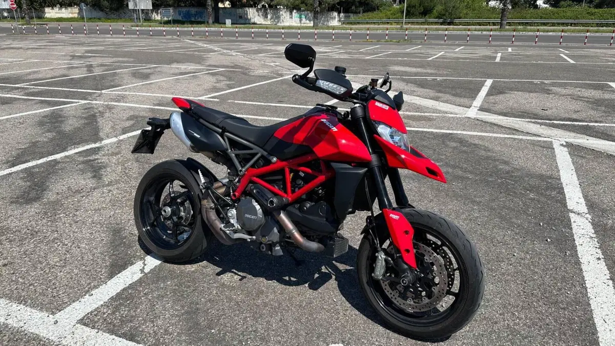 Ducati Hypermotard 950 (2022 - 25)  (2)