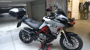 Ducati Multistrada V2 (2022 - 24)  (2)