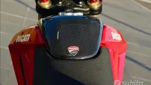 Ducati Hypermotard 1100 S (2007 - 09)  (2)
