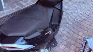 Malaguti F12 Phantom 50 R Liquid Cooled (2008 - 11)  (4)