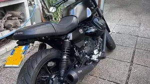 Moto Guzzi V7 850 Stone Special Abs (2021)  (3)