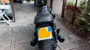 Moto Guzzi V7 850 Stone Special Abs (2021)  (5)