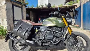 Moto Morini SEIEMMEZZO SCR (2022 - 26)  (4)