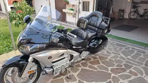 Honda GL 1800 Gold Wing (2012 - 17)  (4)