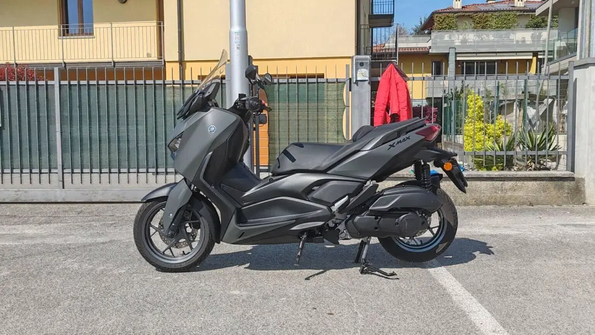 Yamaha X-Max 125 (2025 - 26)  (2)
