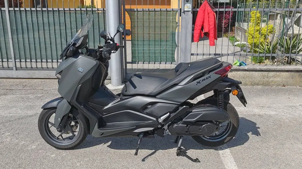 Yamaha X-Max 125 (2025 - 26)  (4)