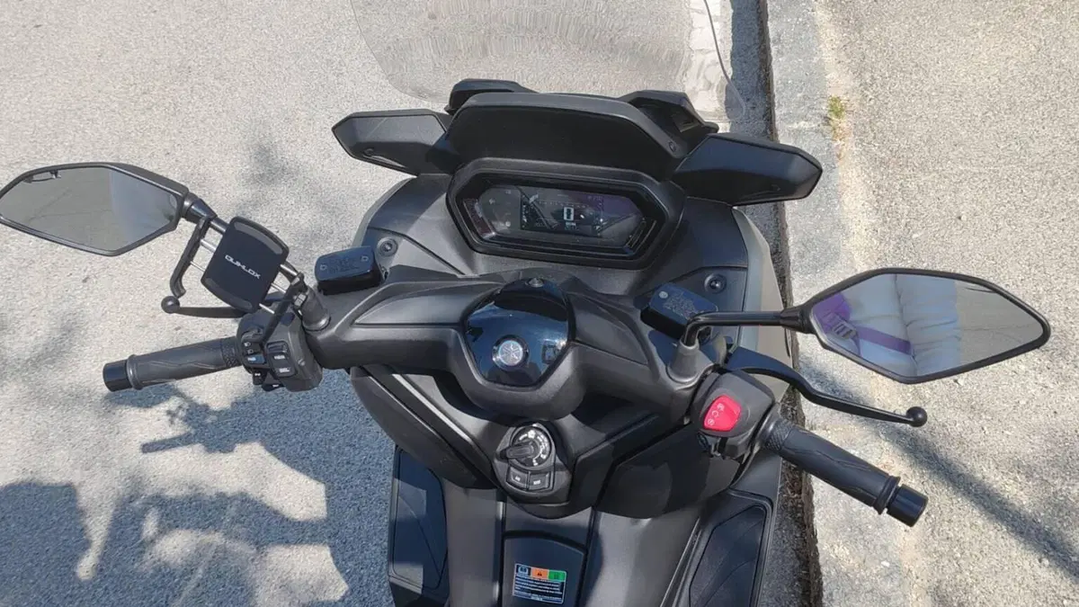 Yamaha X-Max 125 (2025 - 26)  (10)