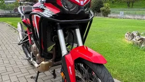 Honda Africa Twin CRF 1100L (2020 - 21)  (4)