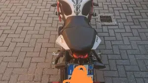 Triumph Street Triple R ABS (2013 - 17)  (2)