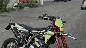 Fantic Motor Motard 125 Casa 4t (2019) 